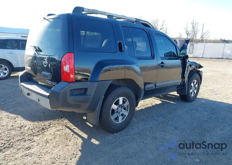 2011 Nissan Xterra Pro-4X z USA, uszkodzony, nr VIN 5N1AN0NW7BC518798